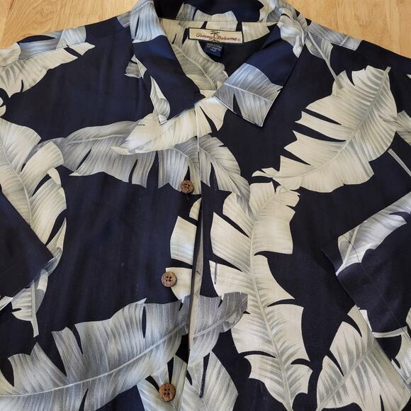 Tommy Bahama XXXL 100% Silk Black Green Botanical Print Collared Button Down - Picture 5 of 11